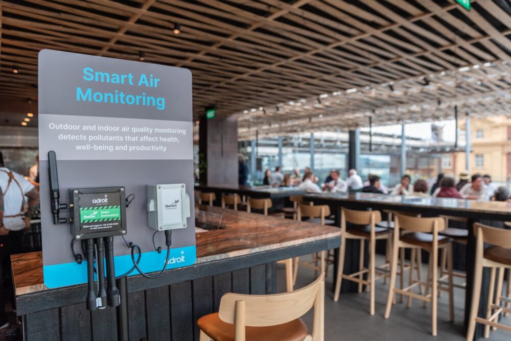 Adroit air quality sensor shows air data metrics
