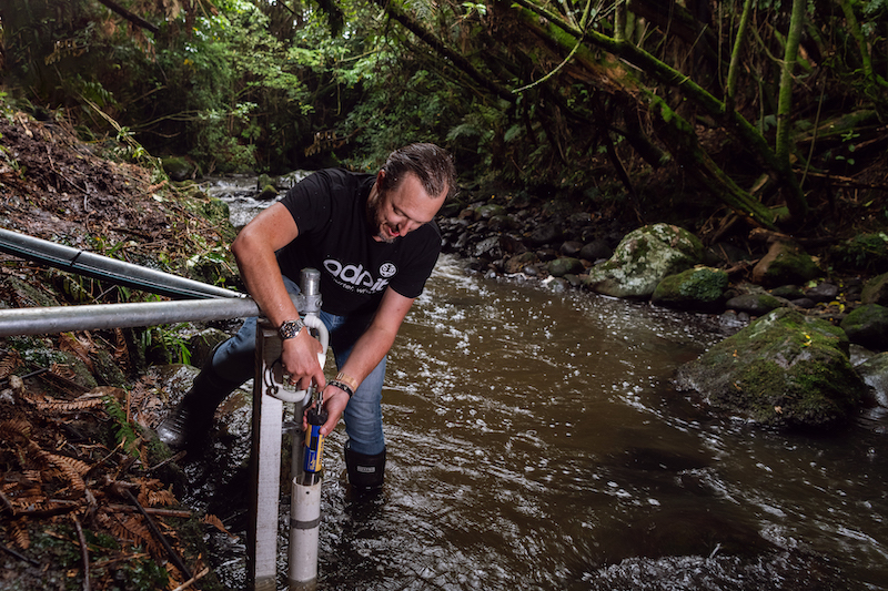 sensors take measurements of Temperature, Electrical Conductivity, Dissolved Oxygen, pH/RD and Nitrate sensors take measurements of Temperature, Electrical Conductivity, Dissolved Oxygen, pH/RD and Nitrate
